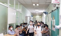 Các bệnh viện tại TPHCM đang tăng cường phương án phòng chống dịch. Ảnh: Vân Sơn