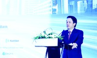Ông Phạm Tiến Dũng - Phó Thống đốc Ngân hàng Nhà nước Việt Nam phát biểu tại Hội thảo