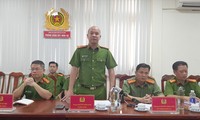 Trung tá Nguyễn Thành Hưng - Trưởng Phòng PC02 Công an TPHCM thông tin về vụ án. Ảnh: Hoàng Thuận