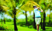 Lê Minh Nghĩa - ứng viên vô địch của Tiền Phong Golf Championship 2024. Ảnh: VGA