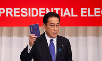 Ông Fumio Kishida gần như chắc chắn trở thành thủ tướng thứ 100 của Nhật. Ảnh: Kyodo 