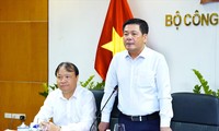 Bộ trưởng Công Thương Nguyễn Hồng Diên phát biểu tại cuộc họp Ảnh: Nguyễn Bằng