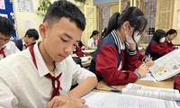 Kỳ thi lớp 10 Hà Nội căng thẳng vì chỉ có hơn 55% học sinh có suất học trường công lập