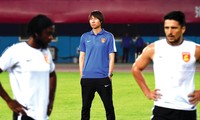 HLV Li Tie đang chịu áp lực lớn trước trận đấu của tuyển Trung Quốc với đội tuyển Việt Nam 