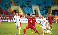 Chiến thắng trước đội tuyển Trung Quốc mang lại liều kích thích tinh thần rất lớn cho các cầu thủ và người hâm mộ Việt Nam ảnh: Như Ý 