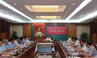 Ông Trần Cẩm Tú, Chủ nhiệm UBKT Trung ương, chủ trì kỳ họp Ảnh: UBKT