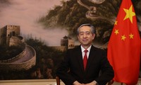 Đại sứ Trung Quốc tại Việt Nam Hùng Ba trao đổi với phóng viên ngày 10/12 Ảnh: Như Ý 