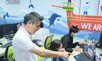 Buổi làm việc của anh Nguyễn Xuân Lục tại văn phòng WATA