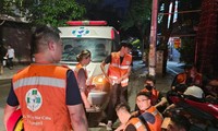 Những thành viên đội FAS Angel tham gia cứu hộ nạn nhân trong sự cố cháy nổ ở Hà Nội Ảnh: PV