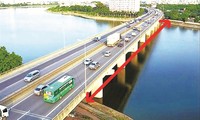Dự án đường Vành đai 3 dưới thấp vượt hồ Linh Đàm (theo mũi tên) sẽ được Ban QLDA Giao thông khởi công trong năm nay Ảnh: T.Đảng