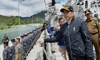 Tổng thống Indonesia Joko Widodo thăm căn cứ quân sự trên quần đảo Natuna Ảnh: Phủ Tổng thống Indonesia 