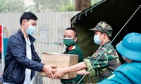 Chủ tịch UBND thành phố Hà Nội yêu cầu không gửi đồ tiếp tế vào các khu cách ly tập trung Ảnh: PV