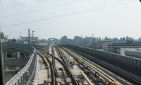 Dự án đường sắt đô thị Cát Linh - Hà Ðông vẫn “hun hút” ngày về. Ảnh: Phạm Thanh 