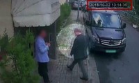 Camera an ninh ghi lại cảnh ông Khashoggi bước vào lãnh sự quán Ả rập Xê út vào ngày 2/10. Ảnh: CNN
