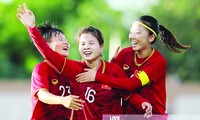 Các cầu thủ nữ Việt Nam hướng tới chiến thắng trước Myanmar 
