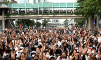 Người biểu tình tập trung ở trung tâm Bangkok ngày 15/10 