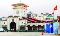 Chợ Bến Thành đìu hiu, vắng khách Ảnh: Trần Nguyên Anh