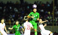 HAGL nhận trận thua đầu tiên ở LS V-League 2021 ảnh: Hữu Phạm 