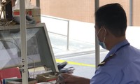 Bát nháo thu tiền gửi xe bằng thẻ từ tại bệnh viện của Bộ Y tế