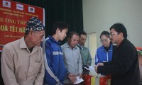 Tập đoàn Vingroup mang Tết sớm đến cho các hộ nghèo miền núi Thanh Hóa