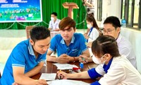 Thắm sắc xanh nối dài hành trình tình nguyện