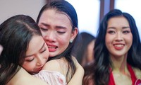 Thí sinh ôm nhau khóc khi chia tay Hoa hậu Việt Nam 2022
