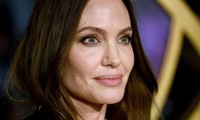 Angelina Jolie: &apos;Tôi mất khả năng sống sau ly hôn Brad Pitt&apos;