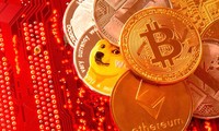  Giá vàng thế giới đứng im, bitcoin tăng thẳng đứng