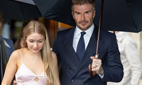 Con gái 14 tuổi của Beckham diện mốt hai dây