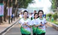 Giới trẻ hào hứng chạy marathon nói không với thuốc lá