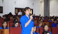 Chủ tịch UBND tỉnh Lai Châu đối thoại với thanh niên 