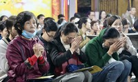 Lễ cầu an đầu năm tại chùa Phúc Khánh không còn cảnh chen lấn