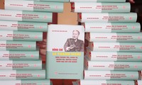 Ra mắt bộ sách về nhà cách mạng Lê Thanh Nghị 