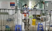 Bệnh nhân Covid-19 bỏ phiếu tại Bệnh viện dã chiến số 1 Bắc Ninh