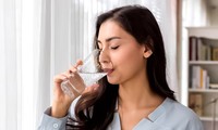 9 sai lầm tai hại khi uống nước khiến cơ thể &apos;nhiễm độc&apos;