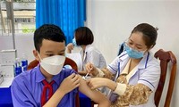 Quảng Trị: Đẩy mạnh tiêm vắc xin COVID-19 cho trẻ em