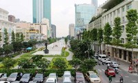 TPHCM cấm xe vào đường Nguyễn Huệ trong 3 ngày