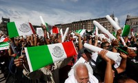 CĐV Mexico tạo động đất khi ăn mừng trận thắng Đức