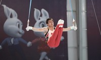 &apos;Nam thần&apos; TDDC Nguyễn Văn Khánh Phong tạo địa chấn, đánh bại nhà vô địch thế giới, giành HCV