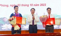 Hải Phòng: Xạ thủ Phạm Quang Huy và HLV được thưởng 335 triệu đồng