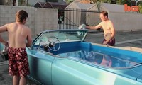 Biến ô tô Cadillac thành bể bơi di động