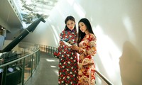 Mỹ Linh – Thanh Tú diện áo dài giữa mùa đông Nhật Bản