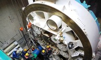 “Đột kích” nơi lắp ráp robot đào hầm khổng lồ ở TPHCM 