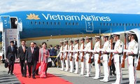 Thủ tướng Nguyễn Xuân Phúc và Phu nhân cùng đoàn đại biểu cấp cao Việt Nam bắt đầu chuyến thăm chính thức Nhật Bản và tham dự Hội nghị Tương lai châu Á lần thứ 23. Ảnh: VGP/Quang Hiếu