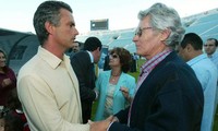 Jose và ông Felix Mourinho tại Porto năm 2003.