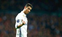 Giữa phiên tòa trốn thuế, Ronaldo tuyên bố gây sốc