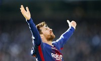 Messi chia vui sau khi ghi bàn trong trận El Clasico. Ảnh: Reuters