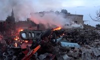 Hiện trường máy bay Su-25 bị bắn ở Idlib. Ảnh: Reuters.