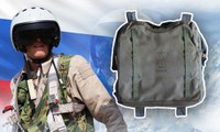 Trang bị sinh tồn của phi công Nga khi phải nhảy dù. Bấm vào ảnh để xem đầy đủ.