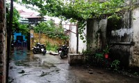 Lối vào căn nhà nhỏ của Trung tá Khuất Mạnh Trí ở thị xã Sơn Tây, Hà Nội 